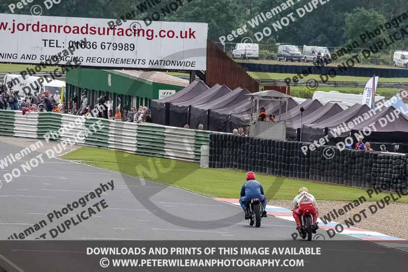 Vintage motorcycle club;eventdigitalimages;mallory park;mallory park trackday photographs;no limits trackdays;peter wileman photography;trackday digital images;trackday photos;vmcc festival 1000 bikes photographs